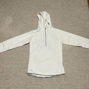 Women’s Nike Dri-Fit Running 1/4 zip size XS barely worn